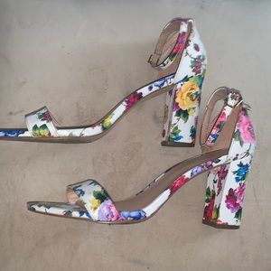 Madden Girl Open toe floral heel